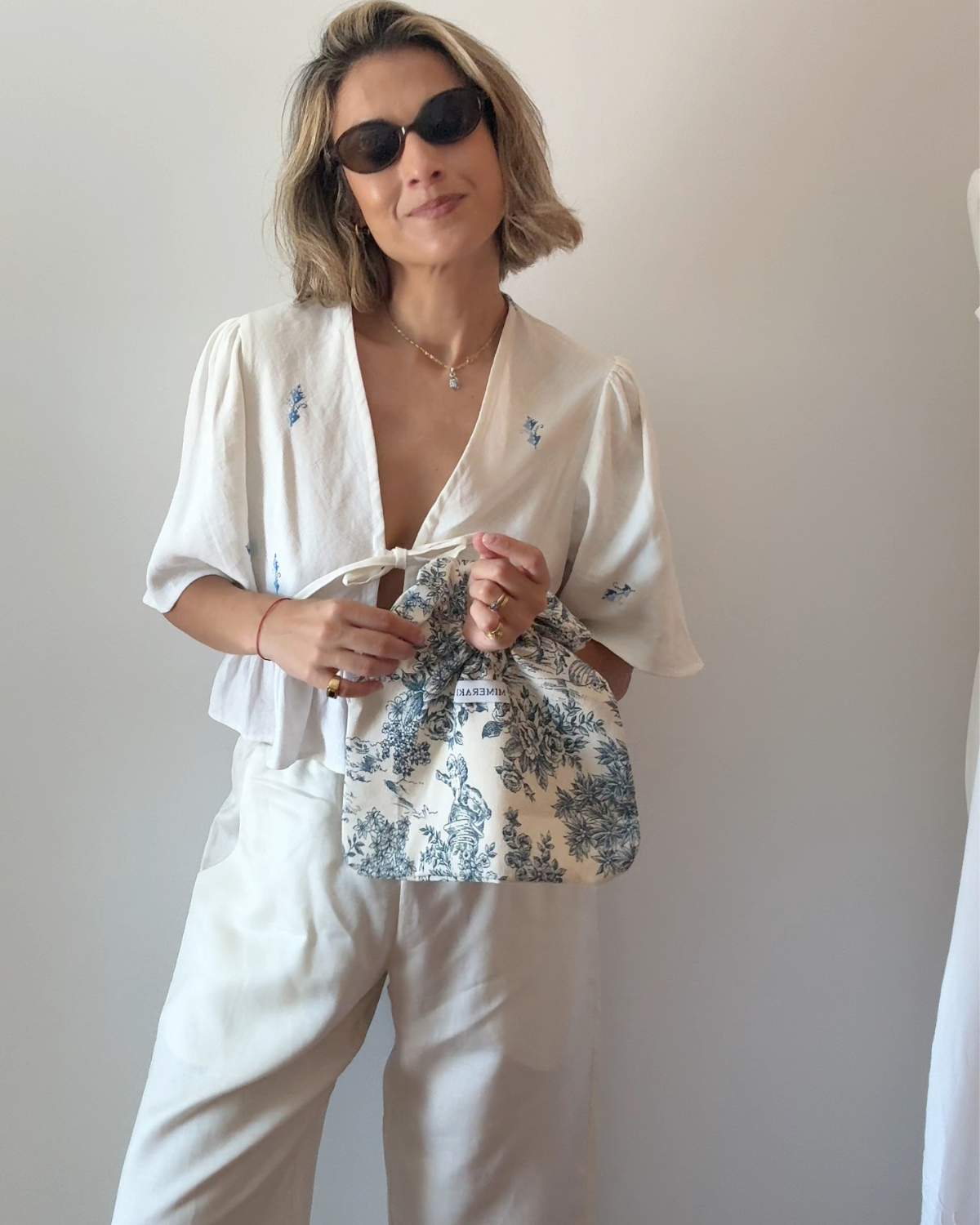 Scrunchy Toile Fabric Handbag