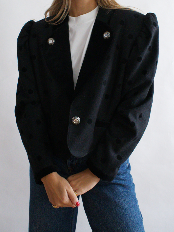 Chaqueta austriaca negra con lunares de terciopelo — estilo años 80