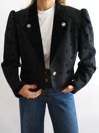 Chaqueta austriaca negra con lunares de terciopelo — estilo años 80