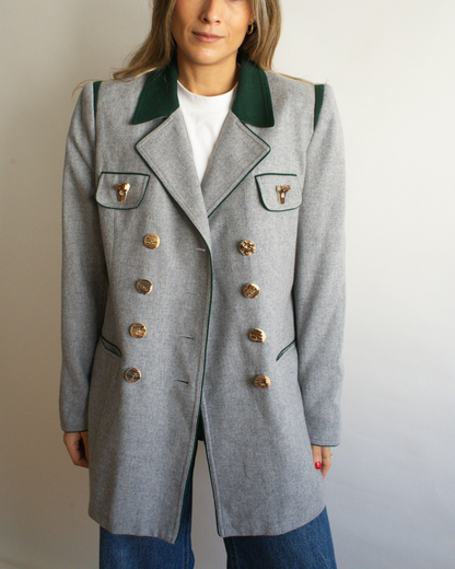 Austriaca bávara Gris y verde