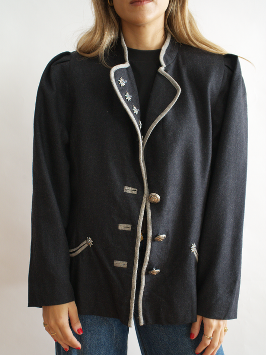 Chaqueta vintage negra austriaca con bordados