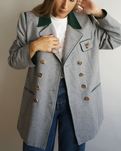 Austriaca bávara Gris y verde