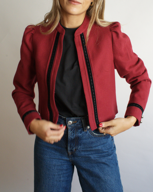 Chaqueta corta vintage granate con ribete negro