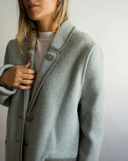 Chaqueta austriaca azul hielo