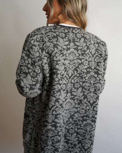 Chaqueta austriaca gris jacquard floral